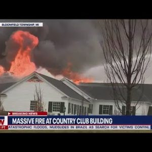 Famed PGA clubhouse destroyed in fire | LiveNOW from FOX