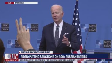 'Not thanking you': Biden snaps at reporters shouting questions | LiveNOW from FOX