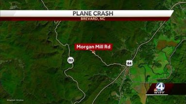 3 people injured in plane crash, deputies say