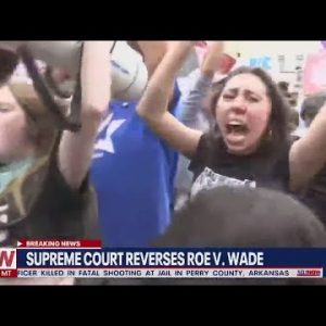 Supreme Court overturns Roe v. Wade abortion case | LiveNOW from FOX