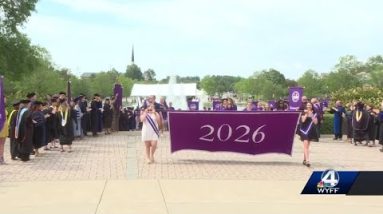Furman University welcomes first-year students during convocation ceremony