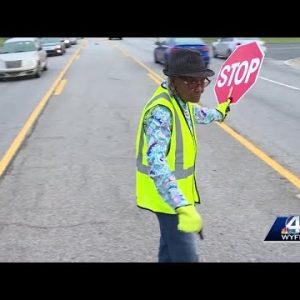95-year-old crossing guard returns to Upstate school after brief retirement