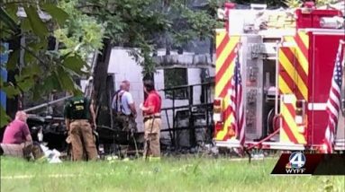 Man found dead after barricading himself in camper in Anderson County, officials say