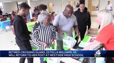 95-year-old crossing guard in South Carolina returns to school saying retirement was boring