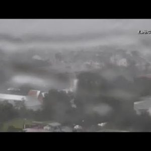 FORT MYERS TOWER CAM SHOWS HIGH WINDS