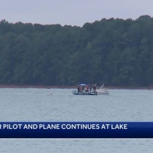Pilot, plane remain in Lake Hartwell after Saturday crash, officials say
