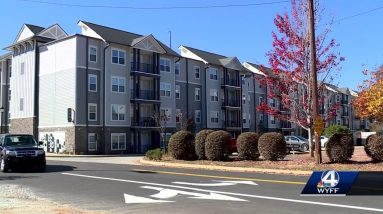 Students left out in the cold for hurs after apartment carbon monoxide incident