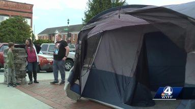 Only Hope WNC hosts 'Sleepout' event in Hendersonville to help homeless kids