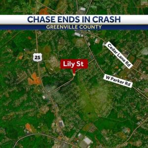 Chase ends in crash in Greenville County