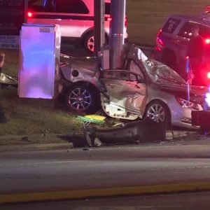 One killed in crash in Greenville County, coroner says